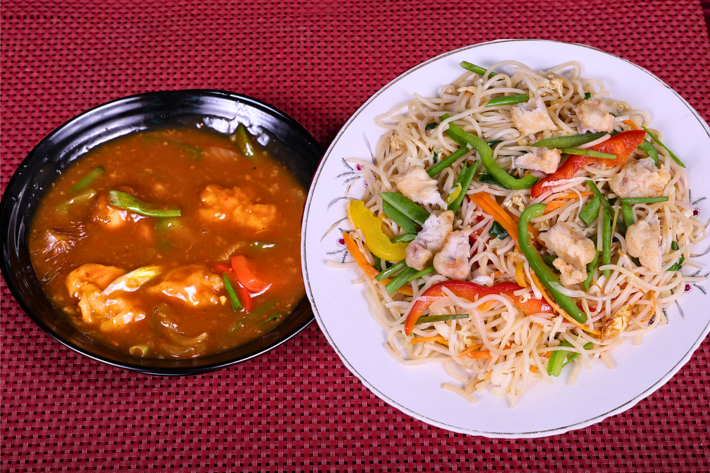 [Non-Veg Combo] - Bell pepper chicken served with soft chicken noodles